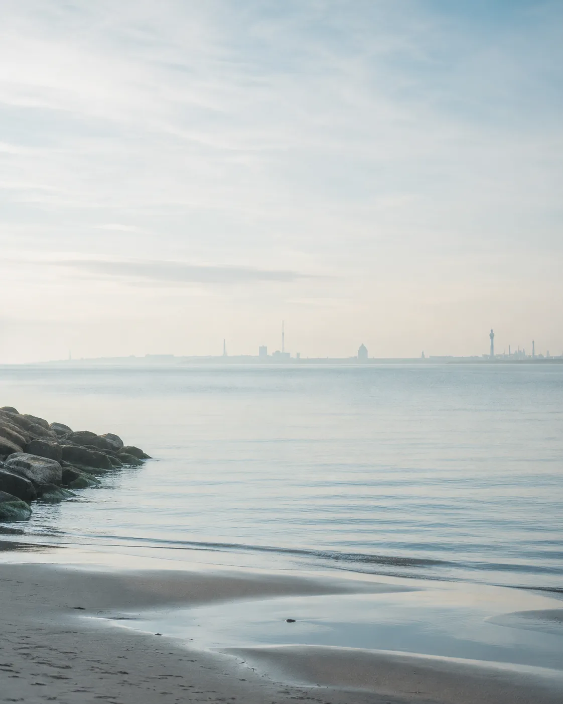 Ruhige Küste bei Bremerhaven